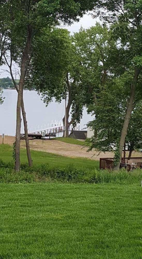 Okoboji Commons Hotel Exterior foto